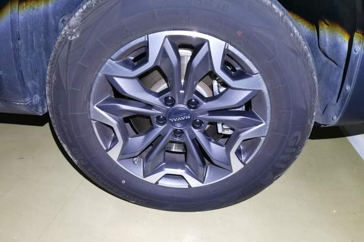 Used Haval DARGO 2024 2.0T DCT Chinese Rural Dog Edition Right Front Wheel Hub