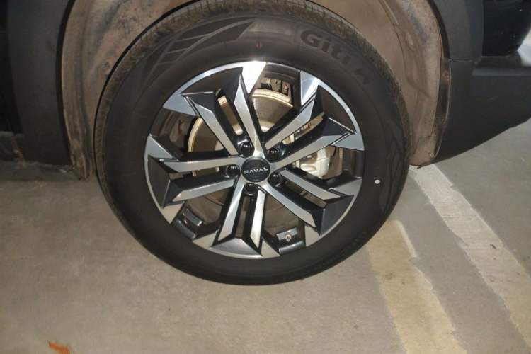 Used Haval DARGO 2024 1.5T DCT Labrador Edition Right Front Wheel Hub
