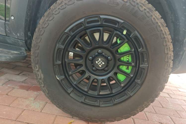Used Haval DARGO 2024 2.0T DCT Chinese Rural Dog Edition Right Front Wheel Hub