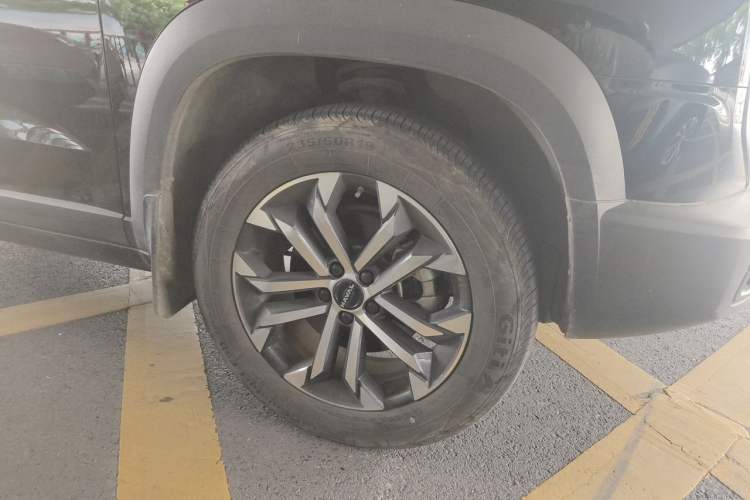 Used Haval DARGO 2024 1.5T DCT Border Collie Edition Right Front Wheel Hub