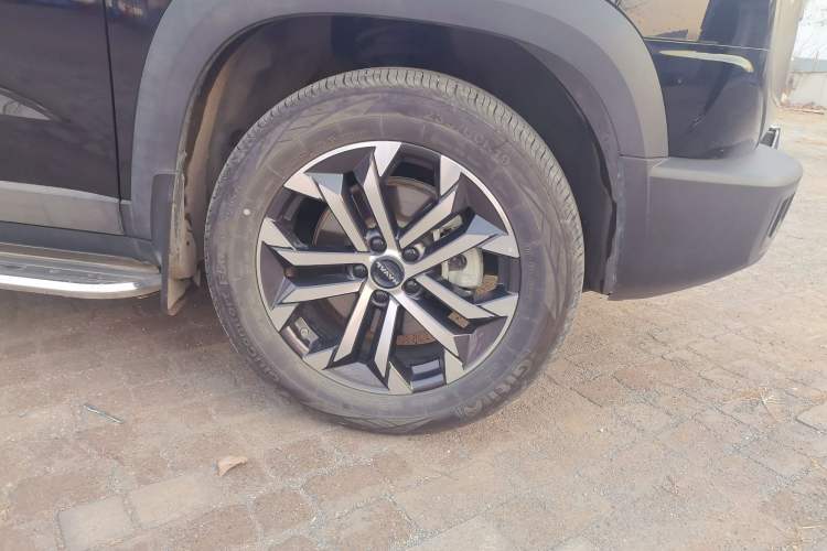 Used Haval DARGO 2024 1.5T DCT Border Collie Edition Right Front Wheel Hub