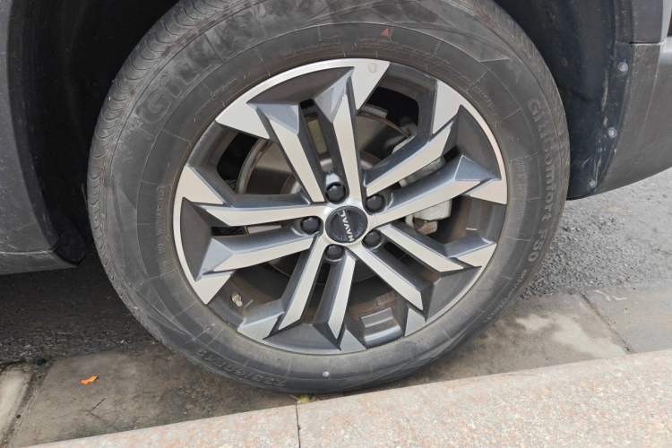 Used Haval DARGO 2024 1.5T DCT Border Collie Edition Right Front Wheel Hub