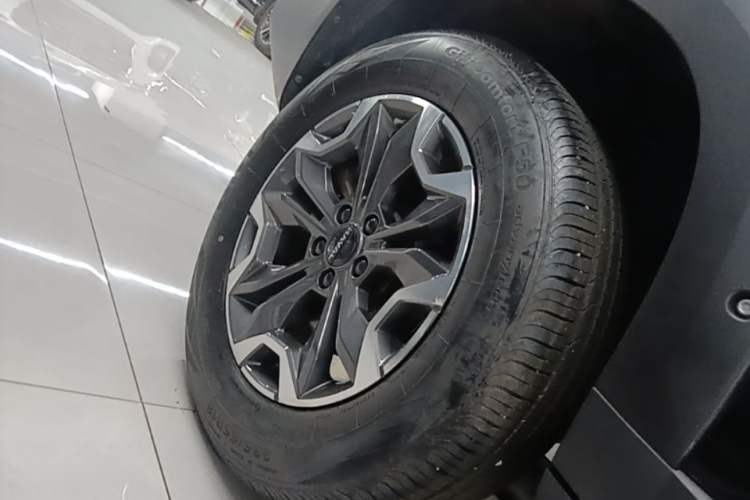 Used Haval DARGO 2024 2.0T DCT Chinese Rural Dog Edition Right Rear Wheel Hub