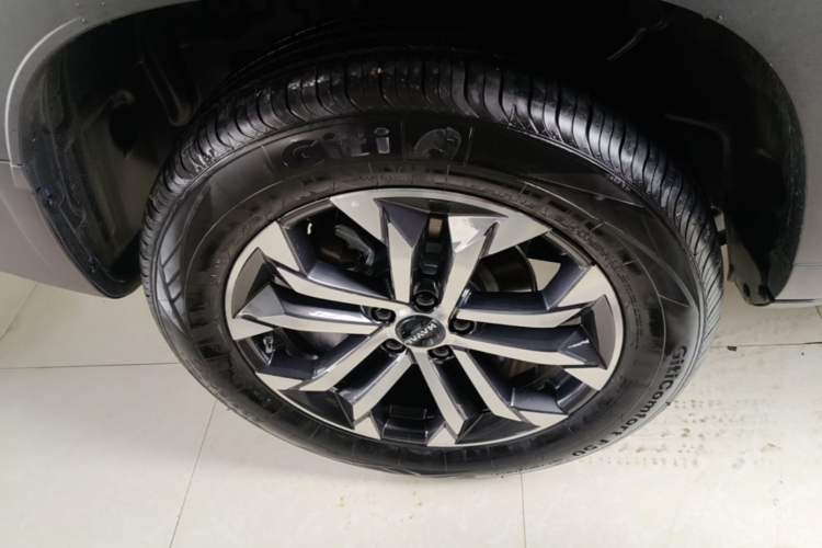 Used Haval DARGO 2024 1.5T DCT Border Collie Edition Right Rear Wheel Hub