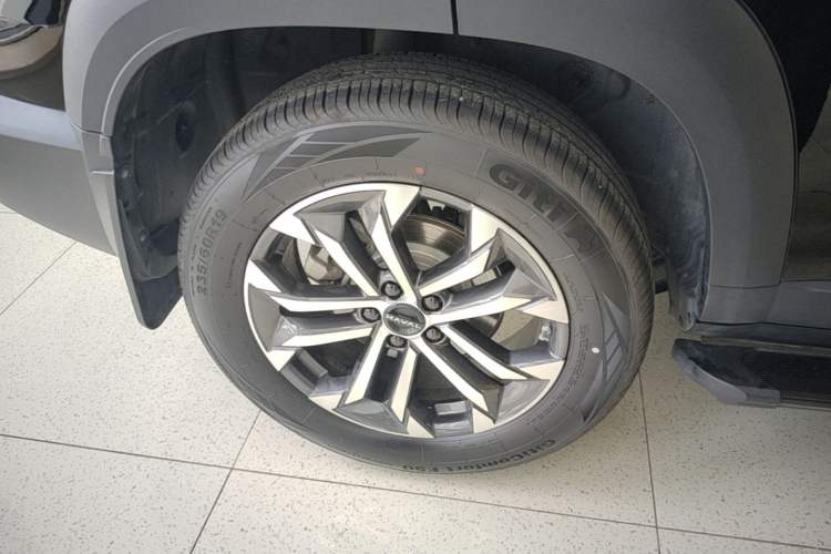 Used Haval DARGO 2024 1.5T DCT Border Collie Edition Right Rear Wheel Hub