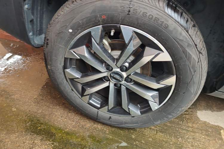 Used Haval DARGO 2024 1.5T DCT Border Collie Edition Right Rear Wheel Hub