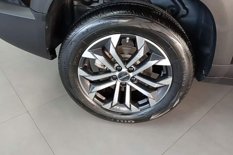 Used Haval DARGO 2024 1.5T DCT Border Collie Edition Right Rear Wheel Hub