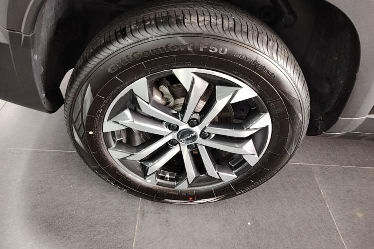Used Haval DARGO 2024 1.5T DCT Border Collie Edition Right Rear Wheel Hub