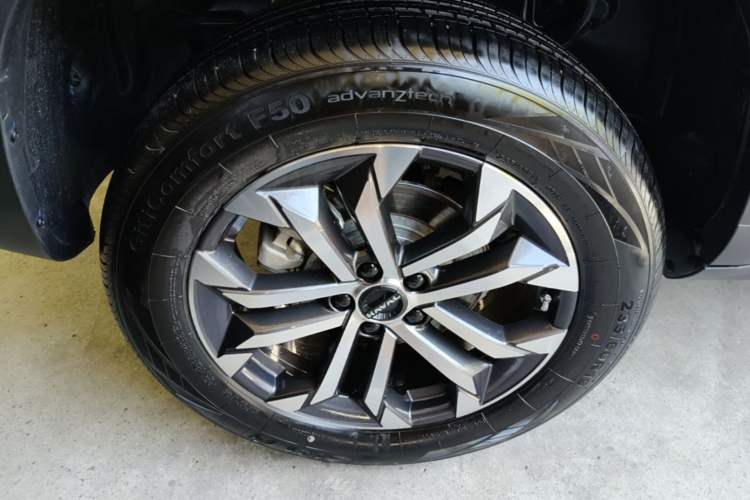 Used Haval DARGO 2024 1.5T DCT Border Collie Edition Right Rear Wheel Hub