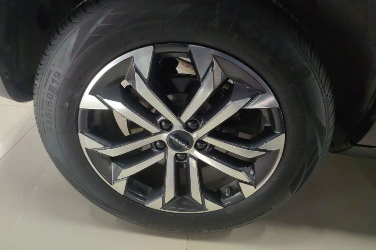 Used Haval DARGO 2024 1.5T DCT Border Collie Edition Right Rear Wheel Hub