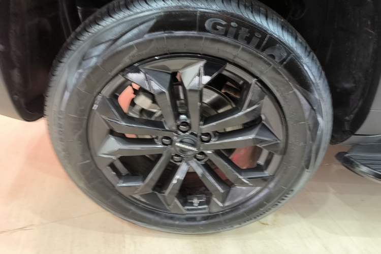 Used Haval DARGO 2024 1.5T DCT Border Collie Edition Right Rear Wheel Hub