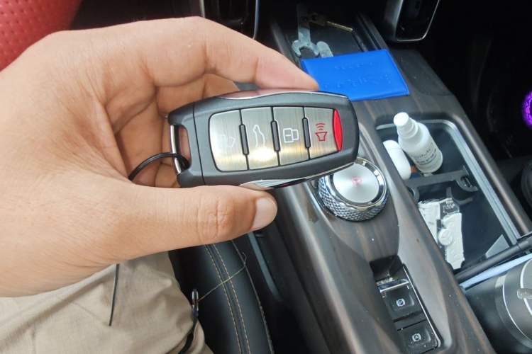 Used Haval DARGO 2024 2.0T DCT Chinese Rural Dog Edition Vehicle Key