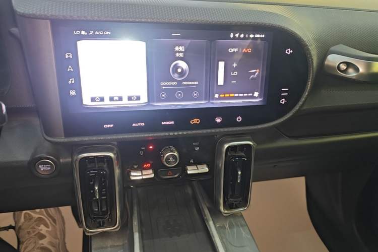 Used Haval DARGO 2024 1.5T DCT Labrador Edition Audio And AC Panel