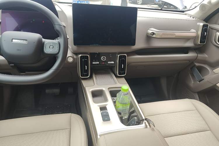 Used Haval DARGO 2024 1.5T DCT Border Collie Edition Audio And AC Panel