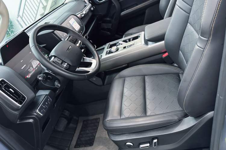 Used Haval DARGO 2024 2.0T DCT Chinese Rural Dog Edition Interior 1