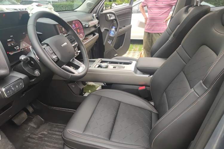Used Haval DARGO 2024 1.5T DCT Border Collie Edition Left Front Seat