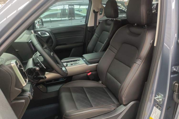 Used Haval DARGO 2024 1.5T DCT Border Collie Edition Left Front Seat