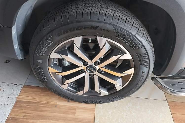 Used Haval DARGO 2024 1.5T DCT Border Collie Edition Left Front Wheel Hub