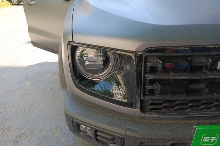 Used Haval DARGO 2024 2.0T DCT Chinese Rural Dog Edition Right Front Headlight