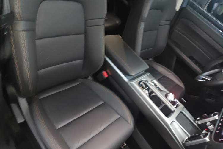 Used Haval DARGO 2024 2.0T DCT Chinese Rural Dog Edition Right Front Seat