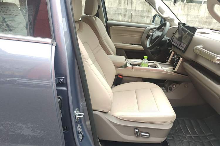 Used Haval DARGO 2024 1.5T DCT Border Collie Edition Right Front Seat