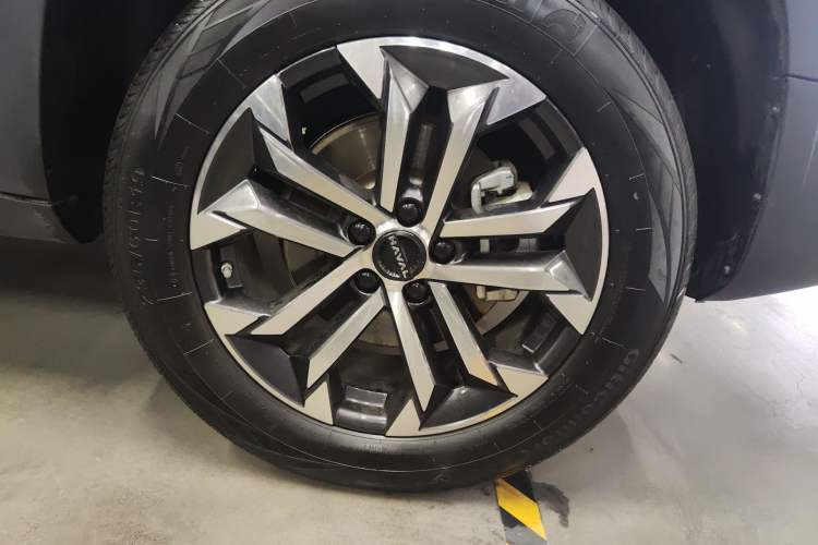 Used Haval DARGO 2024 1.5T DCT Border Collie Edition Right Front Wheel Hub