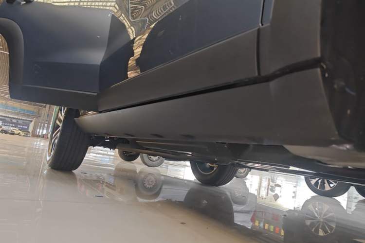 Used Haval DARGO 2024 1.5T DCT Labrador Edition Right Side Sill
