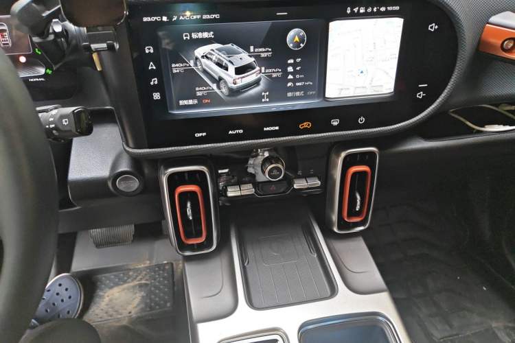 Used Haval DARGO 2024 2.0T DCT Chinese Rural Dog Edition Audio And AC Panel