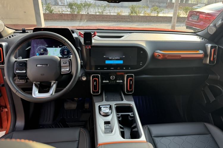 Used Haval DARGO 2024 2.0T DCT Chinese Rural Dog Edition Interior 2