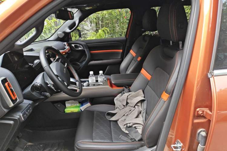 Used Haval DARGO 2024 2.0T DCT Chinese Rural Dog Edition Left Front Seat