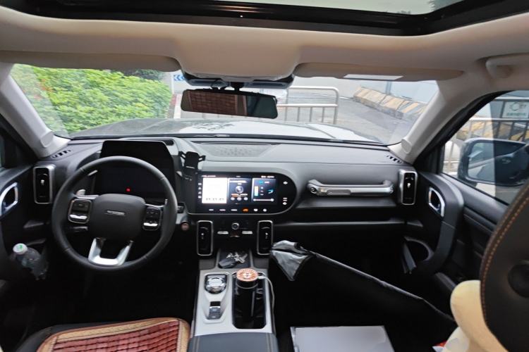 Used Haval DARGO 2024 1.5T DCT Labrador Edition Center Console