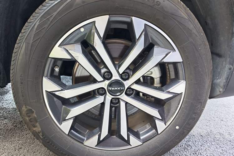 Used Haval DARGO 2024 1.5T DCT Border Collie Edition Right Front Wheel Hub