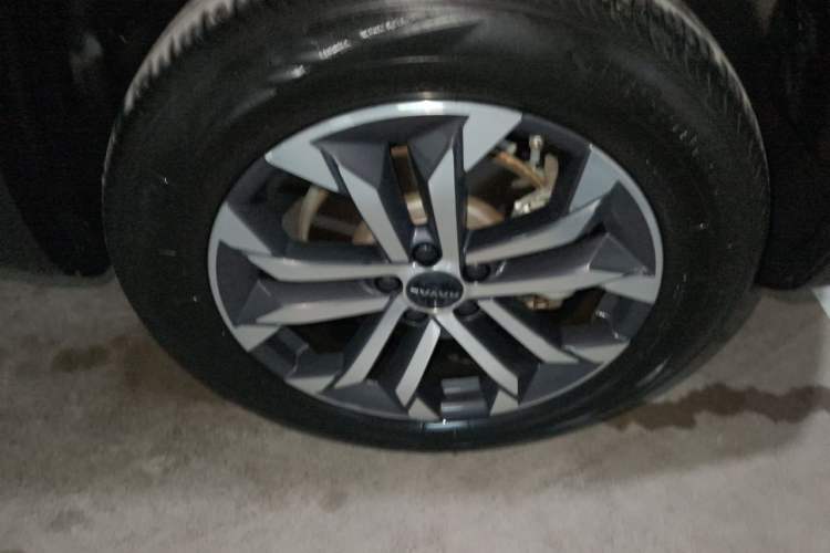 Used Haval DARGO 2024 1.5T DCT Border Collie Edition Right Front Wheel Hub