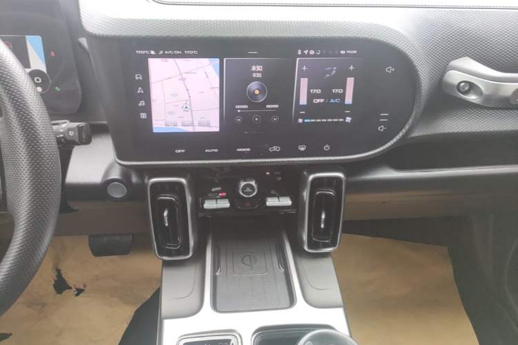 Used Haval DARGO 2024 1.5T DCT Border Collie Edition Audio And AC Panel