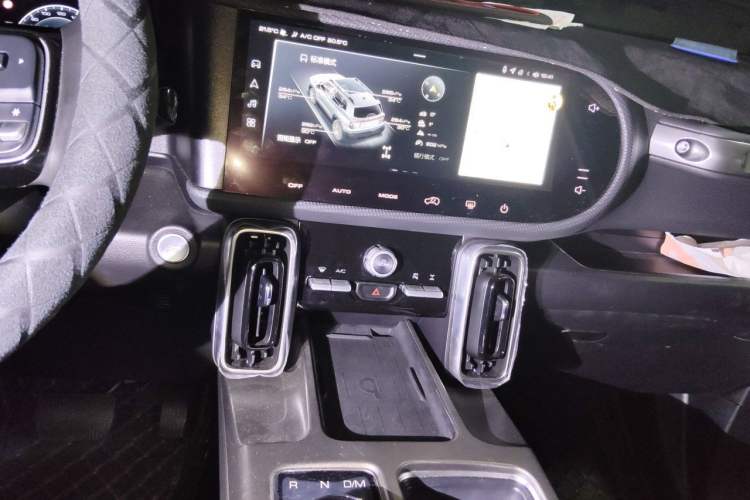 Used Haval DARGO 2024 2.0T DCT Chinese Rural Dog Edition Audio And AC Panel