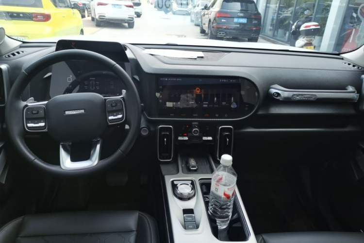 Used Haval DARGO 2024 1.5T DCT Border Collie Edition Center Console