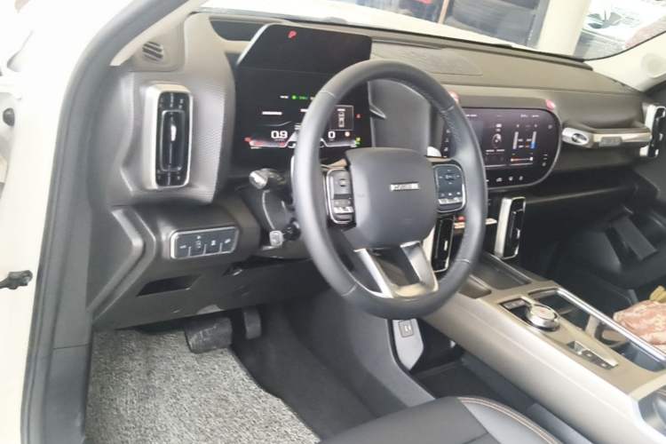 Used Haval DARGO 2024 1.5T DCT Border Collie Edition Center Console