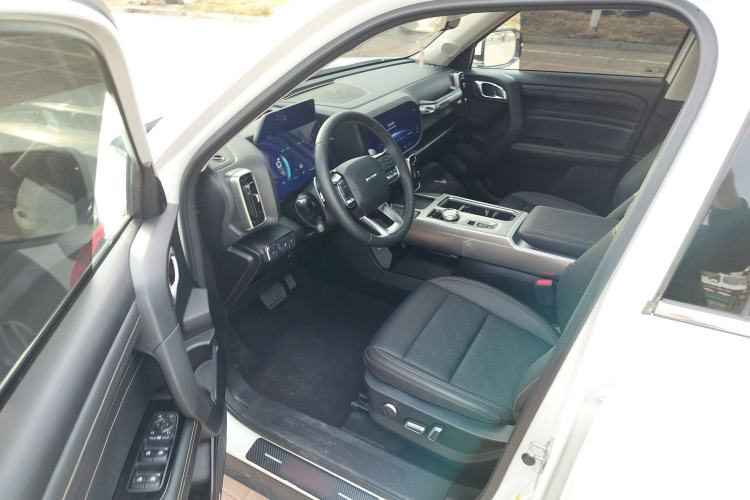 Used Haval DARGO 2024 1.5T DCT Border Collie Edition Driver Seat