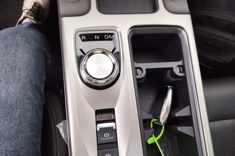 Used Haval DARGO 2024 1.5T DCT Border Collie Edition Gear Lever
