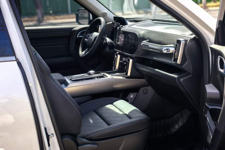Used Haval DARGO 2024 1.5T DCT Border Collie Edition Interior 5