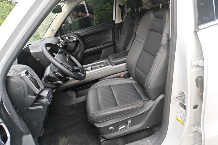 Used Haval DARGO 2024 1.5T DCT Border Collie Edition Left Front Seat