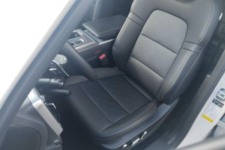 Used Haval DARGO 2024 1.5T DCT Border Collie Edition Left Front Seat