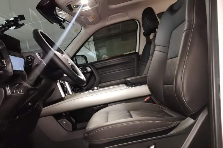 Used Haval DARGO 2024 1.5T DCT Border Collie Edition Left Front Seat