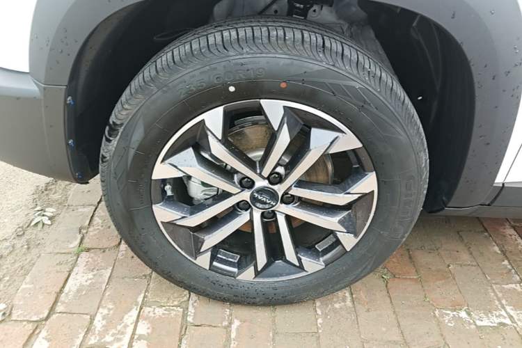 Used Haval DARGO 2024 1.5T DCT Border Collie Edition Left Front Wheel Hub