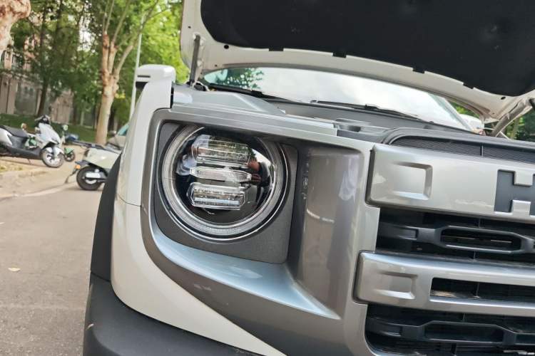 Used Haval DARGO 2024 2.0T DCT Chinese Rural Dog Edition Right Front Headlight