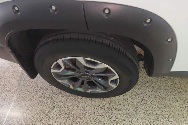 Used Haval DARGO 2024 2.0T DCT Chinese Rural Dog Edition Right Rear Wheel Hub