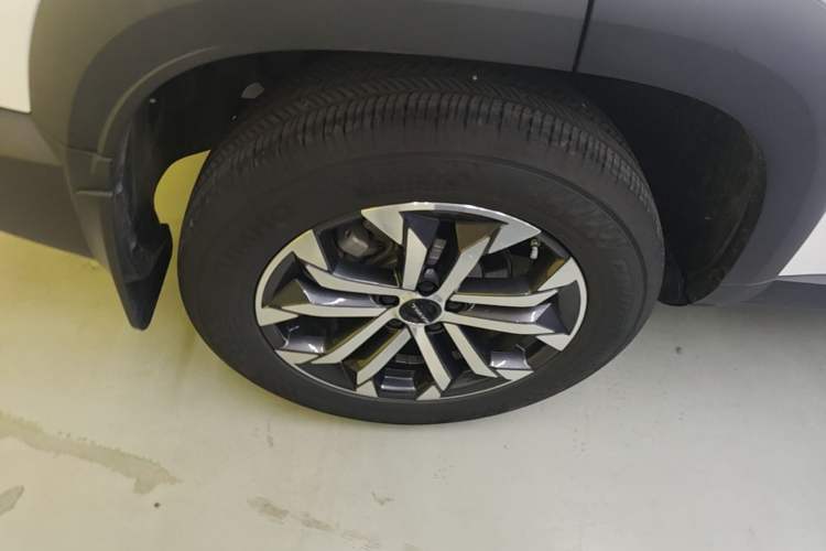 Used Haval DARGO 2024 1.5T DCT Border Collie Edition Right Rear Wheel Hub