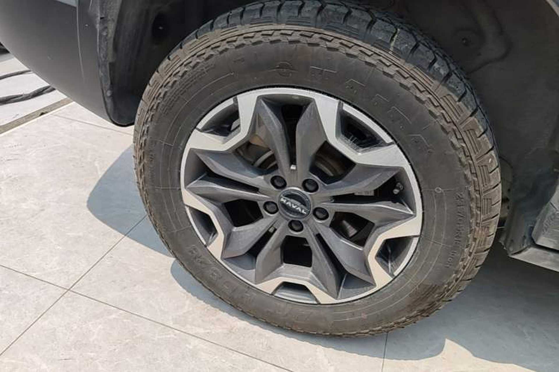 Used Haval DARGO 2024 2.0T DCT Chinese Rural Dog Edition Right Rear Wheel Hub