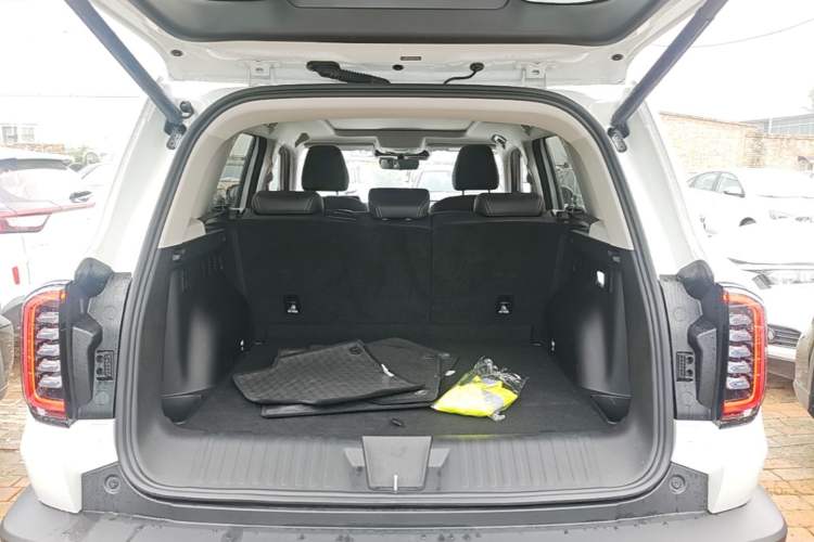 Used Haval DARGO 2024 1.5T DCT Border Collie Edition Trunk