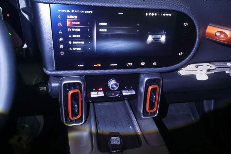 Used Haval DARGO 2024 2.0T DCT Chinese Rural Dog Edition Audio And AC Panel